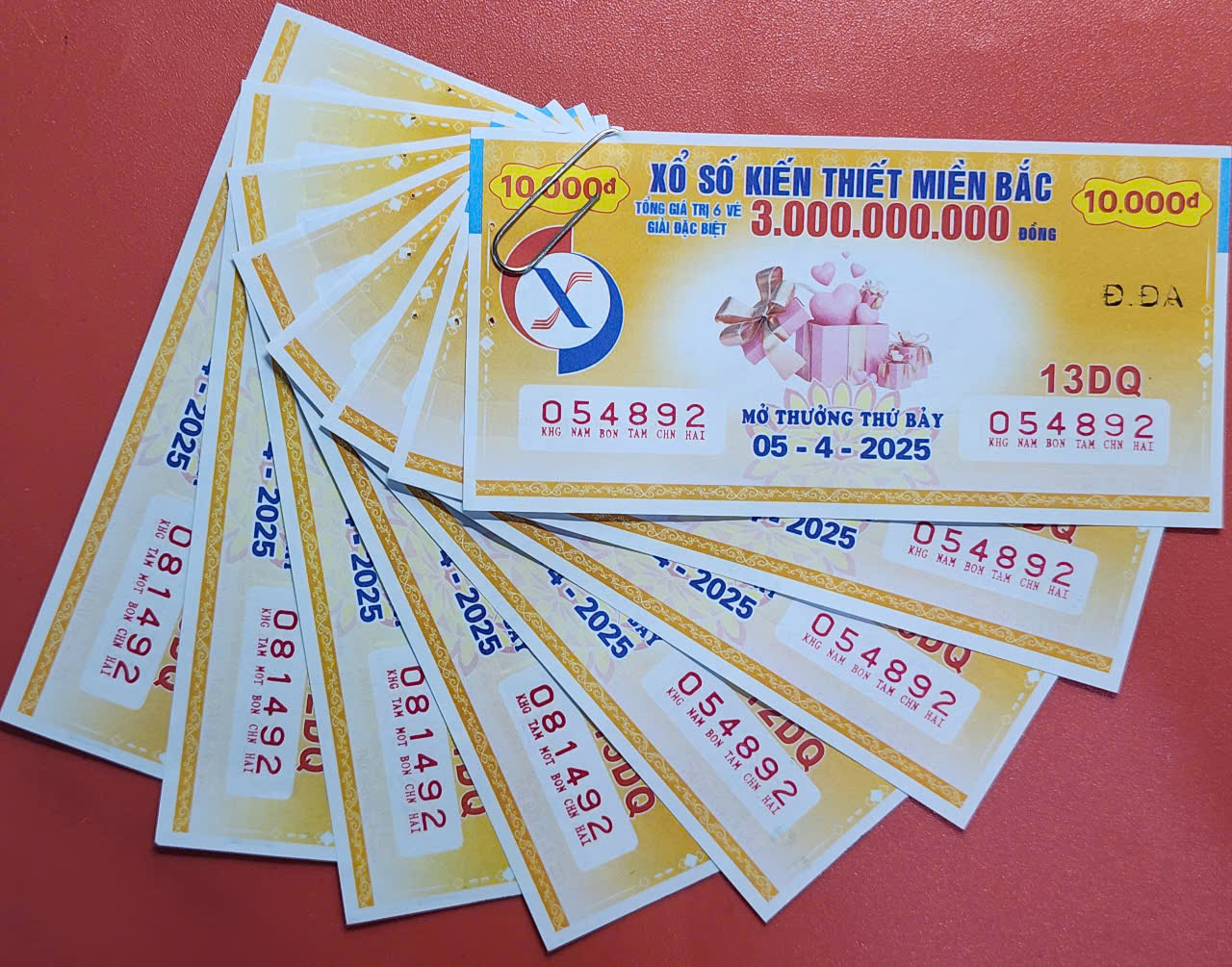 Mẫu vé số XSKT miền Bắc phát hành hôm nay 5/4/2025 Mẫu vé số XSKT miền Bắc phát hành hôm nay 5/4/2025